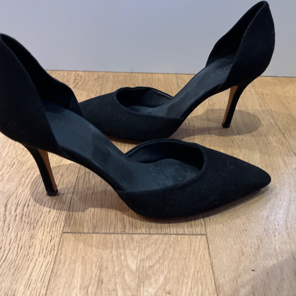 Vince Black Suede Dorsay Pumps EUR 41 US 9.5 - Picture 2 of 4